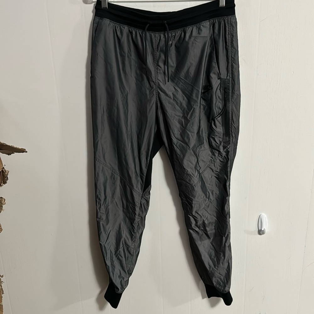 NIKE size Medium Joggers good condition